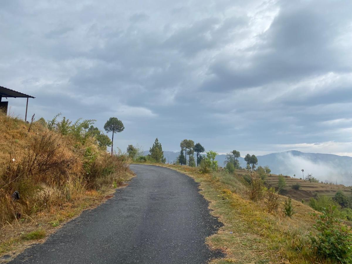 Brook Cottage Champawat Luaran gambar