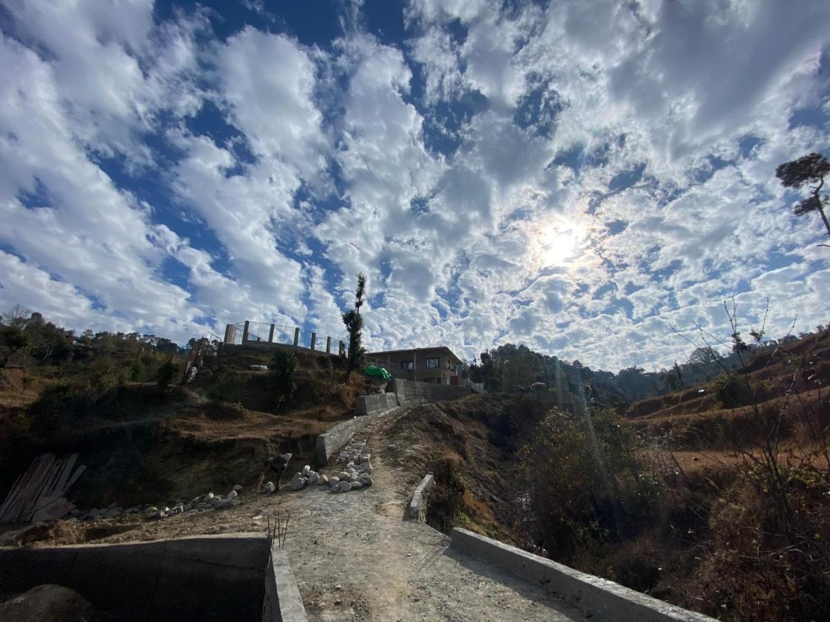Brook Cottage Champawat Luaran gambar