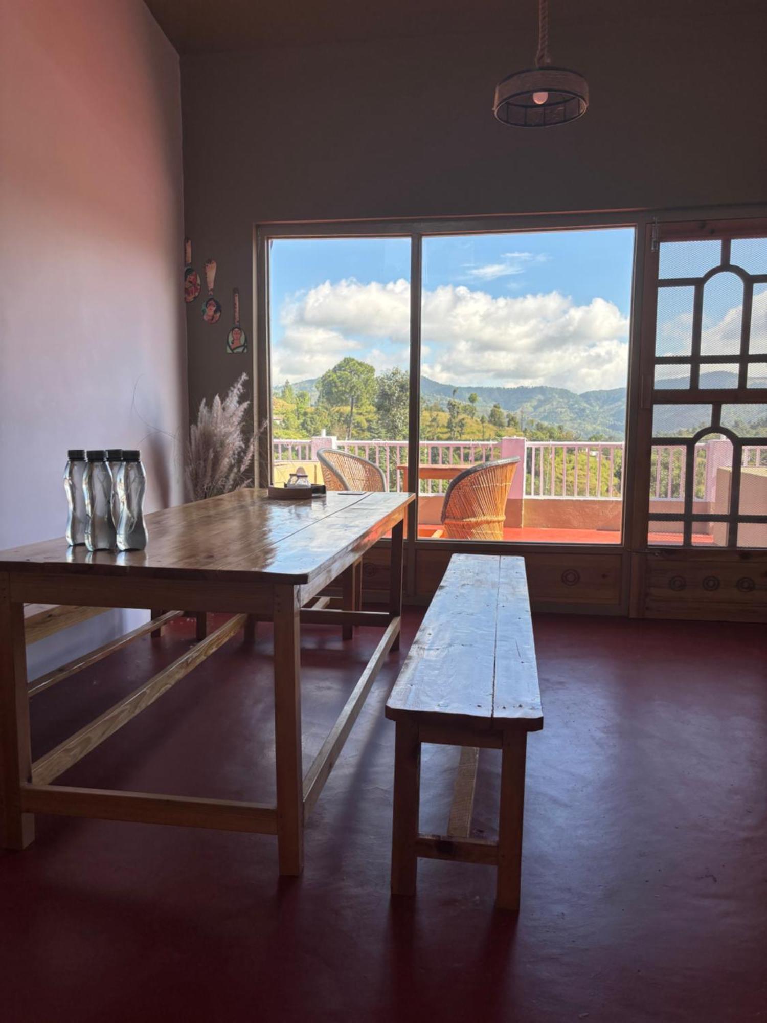 Brook Cottage Champawat Luaran gambar